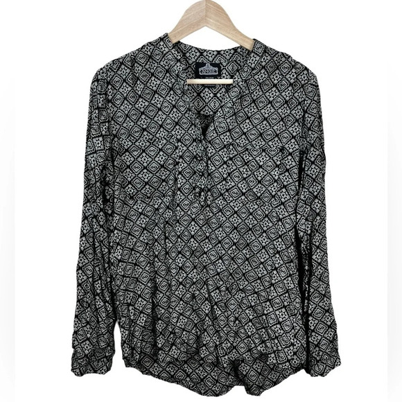 Angie • Aztec Print Button Down Blouse - Picture 1 of 8